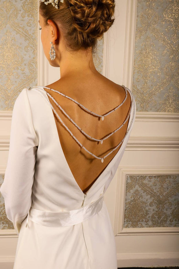 Yinka Back Chain