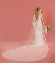 Lace edge 3M Cape