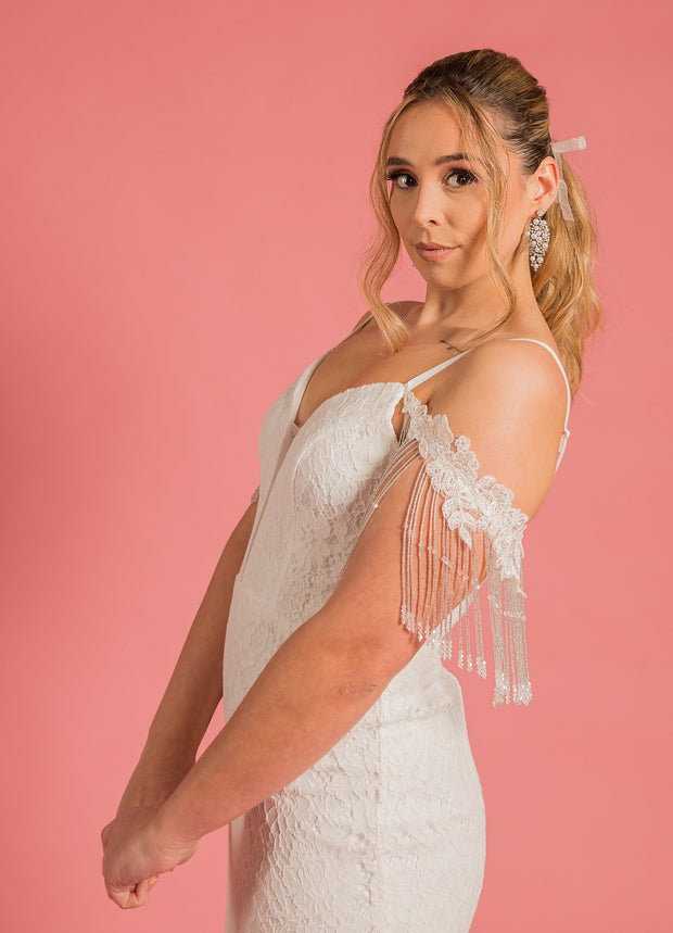 Suzy Tassel Arm Attachment