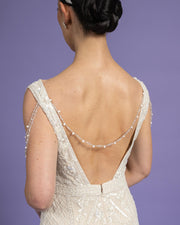 Lara Back Chain