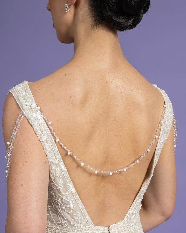 Lara Back Chain